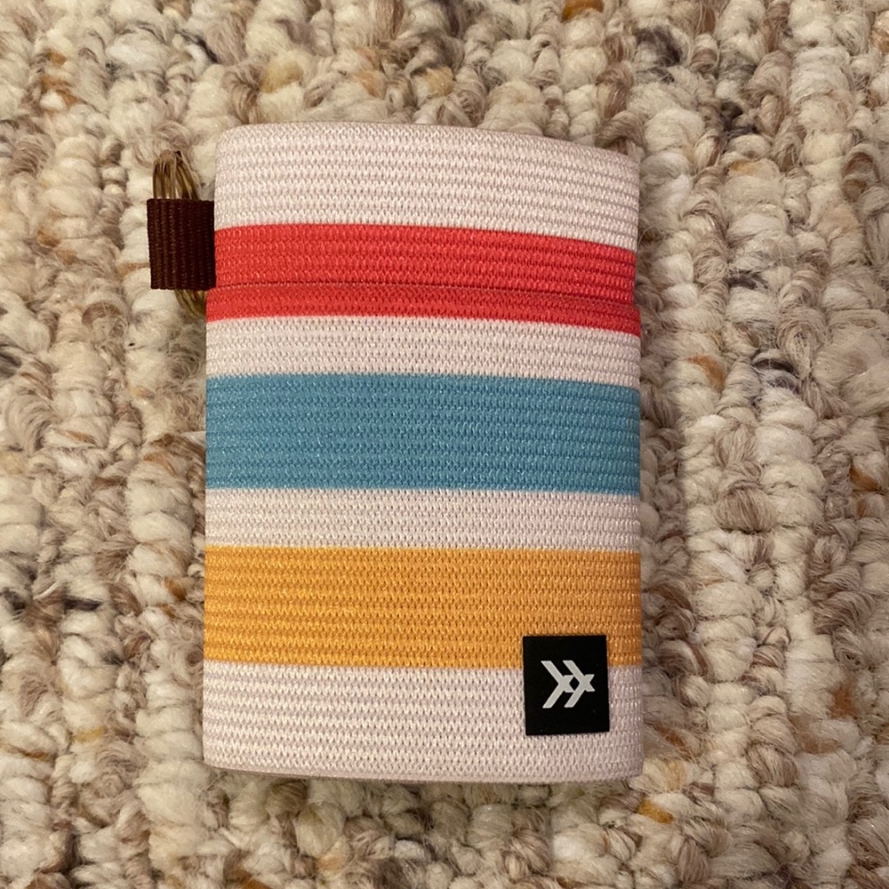 Thread stretchy wallet. Cards only. Attaches to key ring
